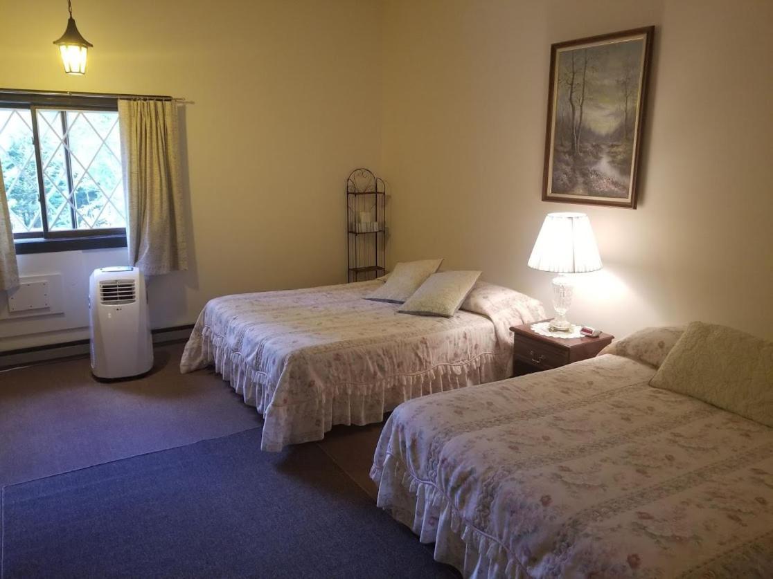 אלבני Kancamagus Swift River Inn חדר תמונה